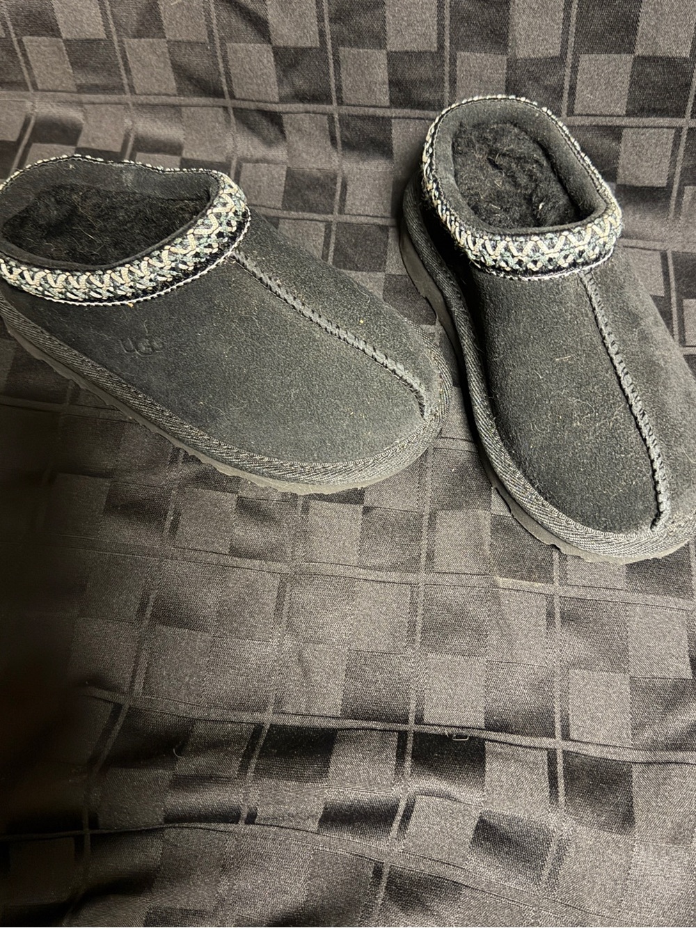 NWOT Kids Ugg plush slip on - Picture 6 of 7
